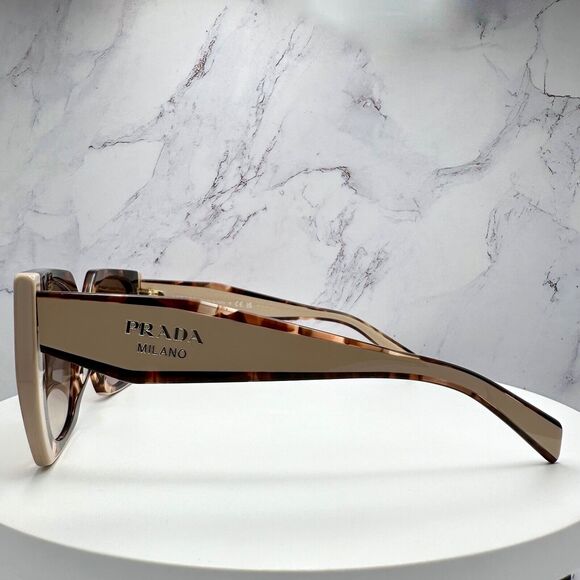 Prada Brown and Cream Sunglasses - Picture 4 of 16